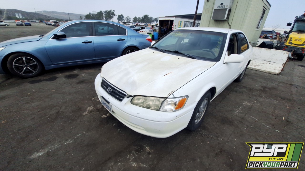 2000 TOYOTA CAMRY partes disponibles