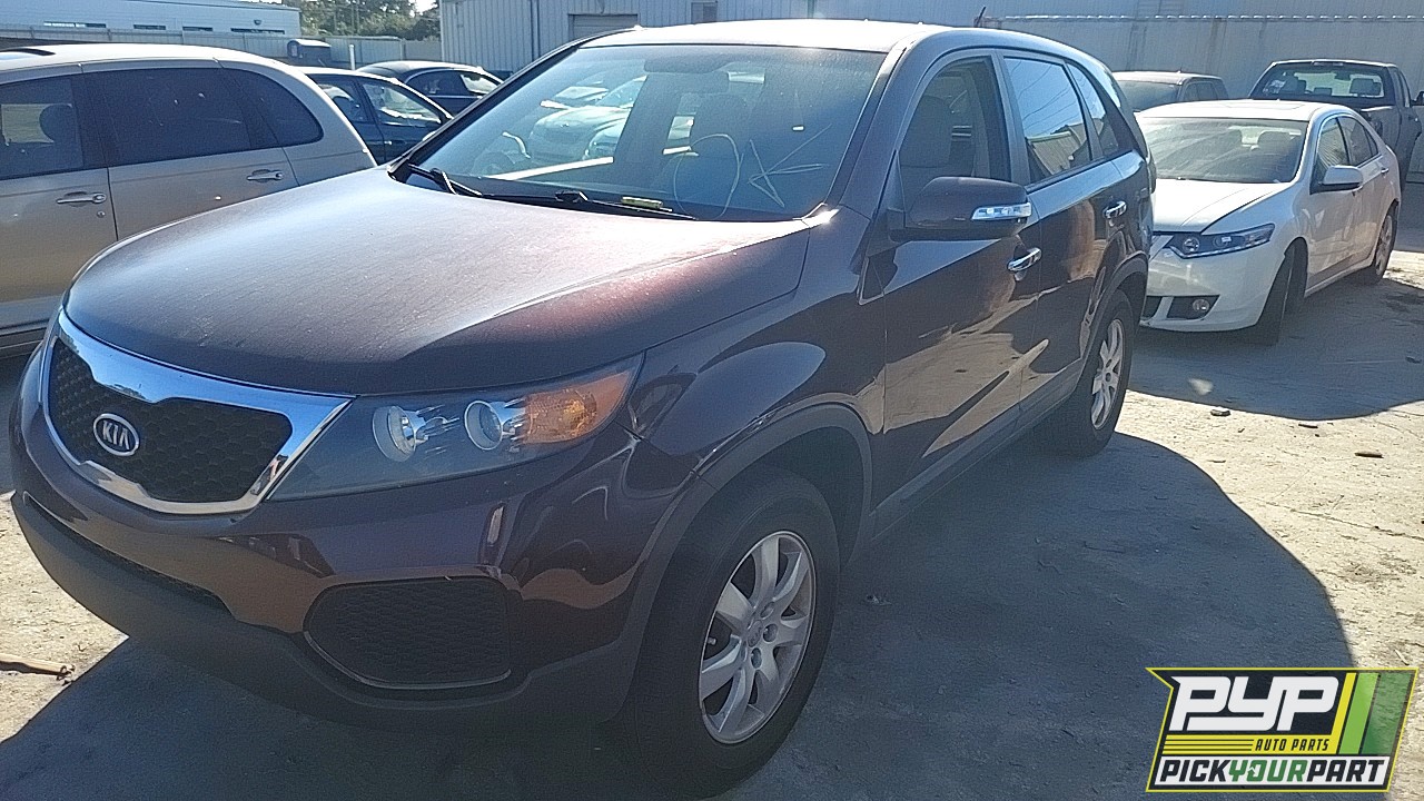 2013 KIA SORENTO available for parts