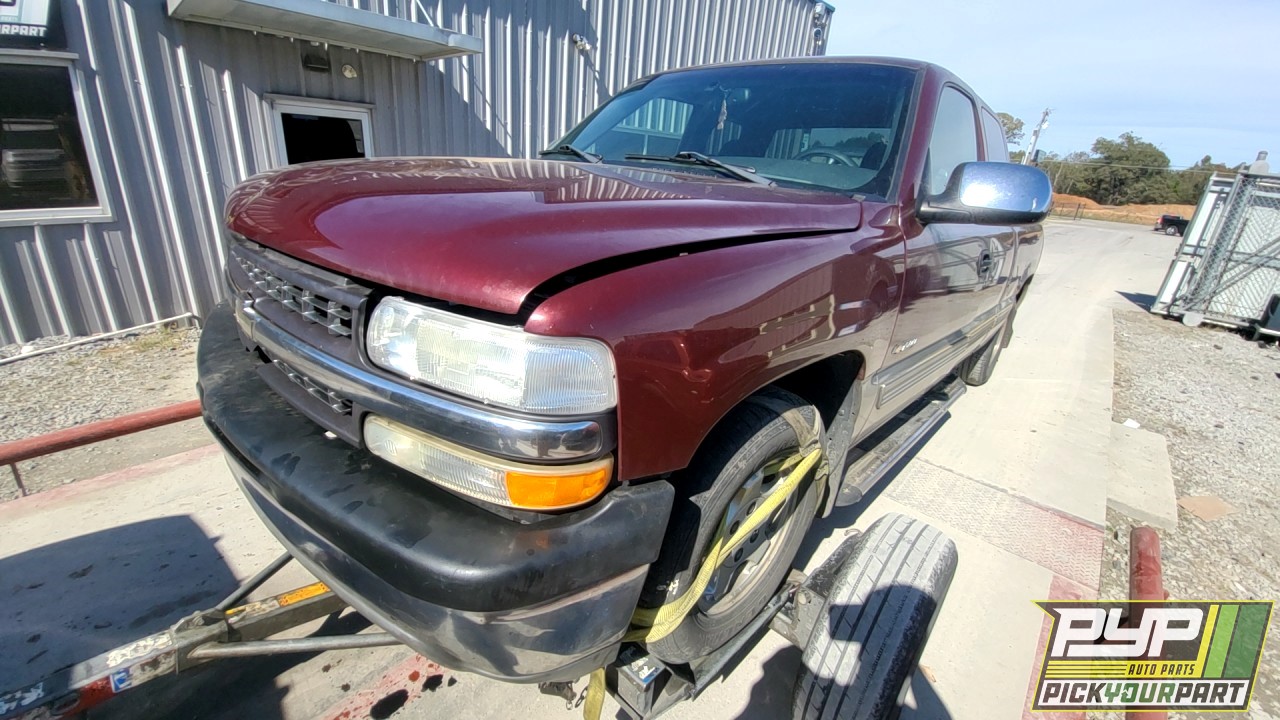 2001 CHEVROLET SILVERADO 1500 available for parts