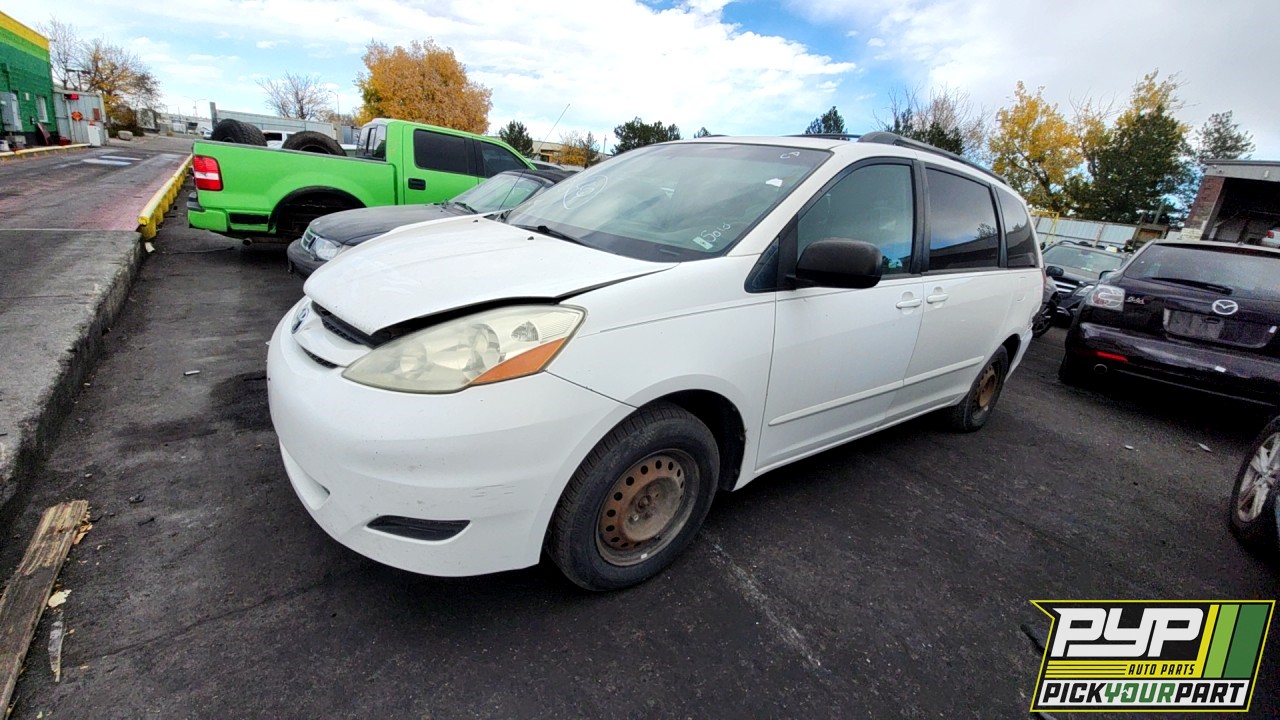 2006 TOYOTA SIENNA available for parts