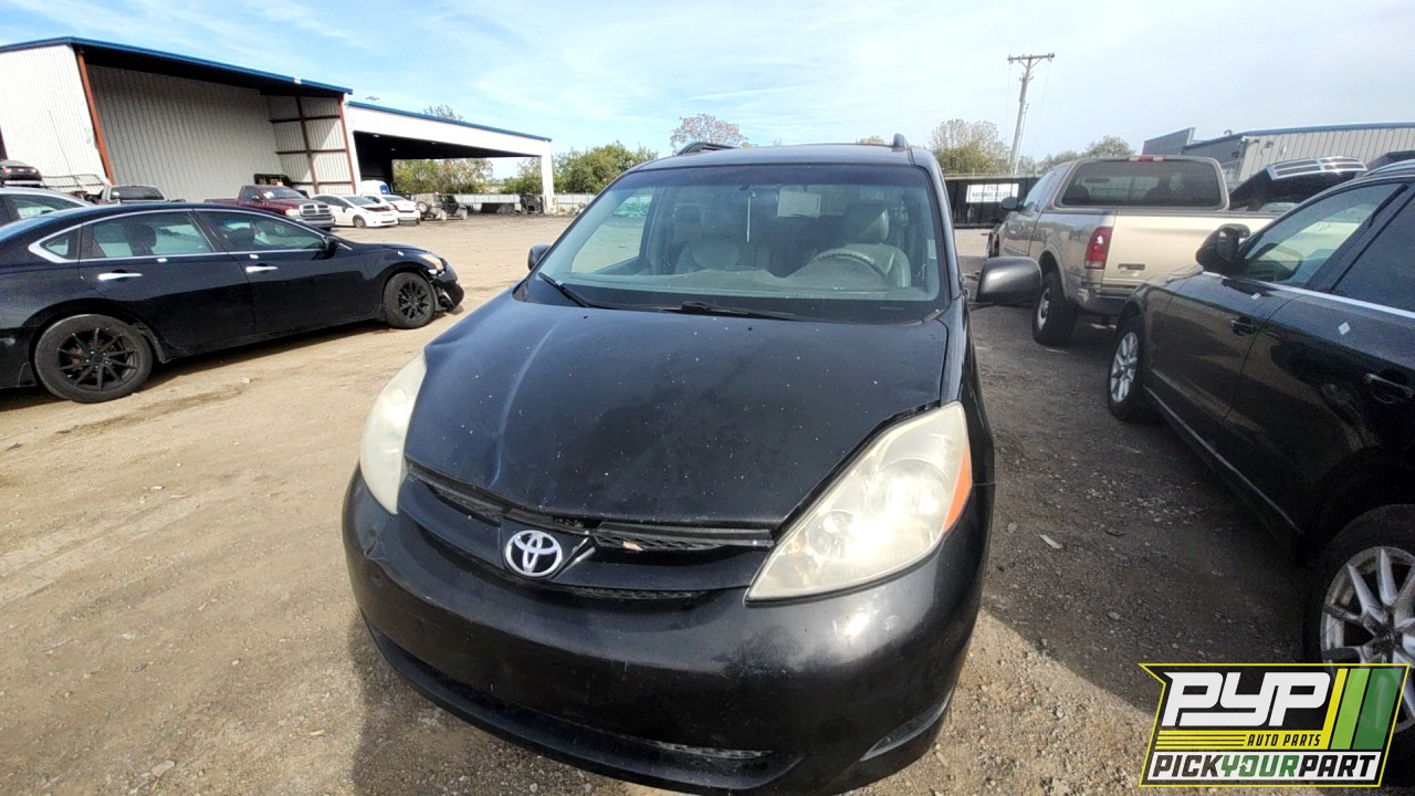 2008 TOYOTA SIENNA available for parts