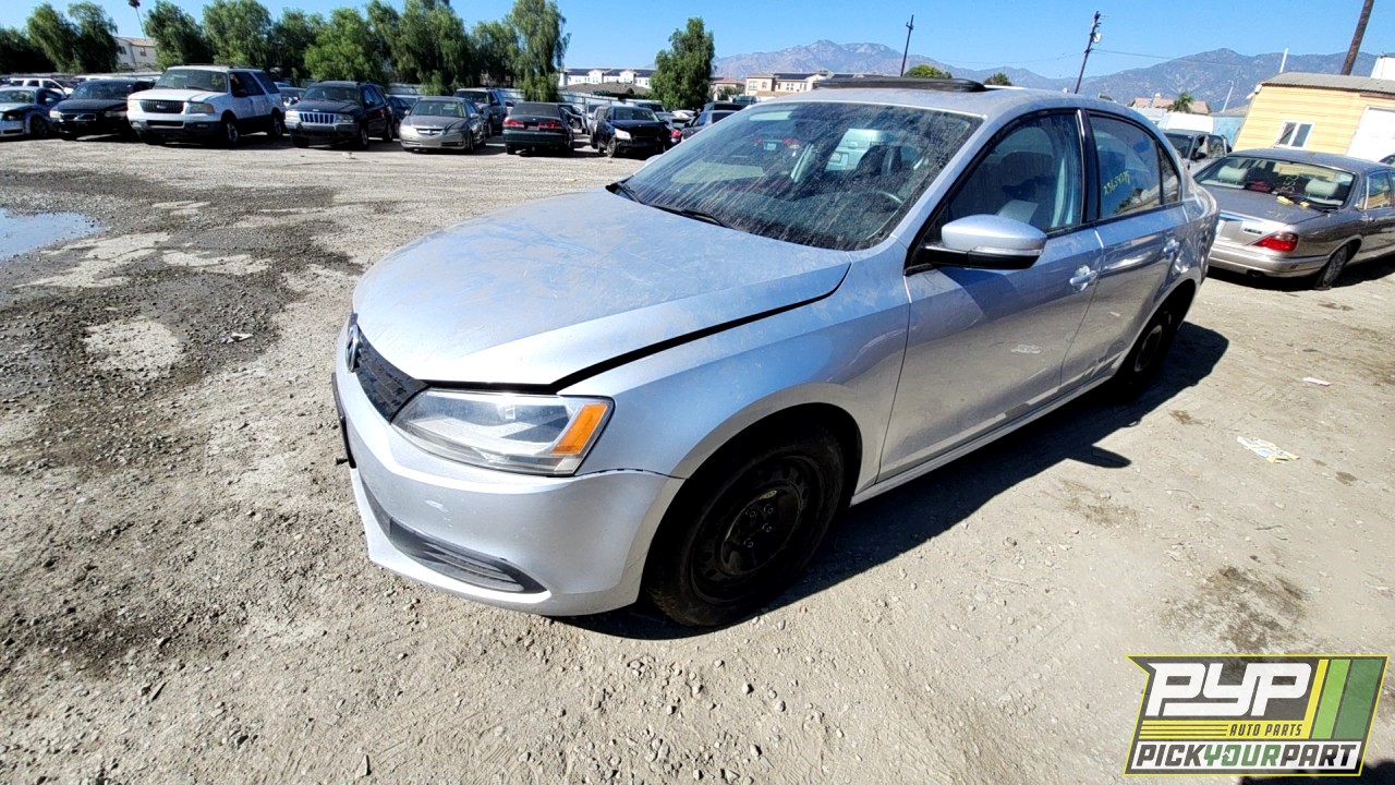 2011 VOLKSWAGEN JETTA partes disponibles