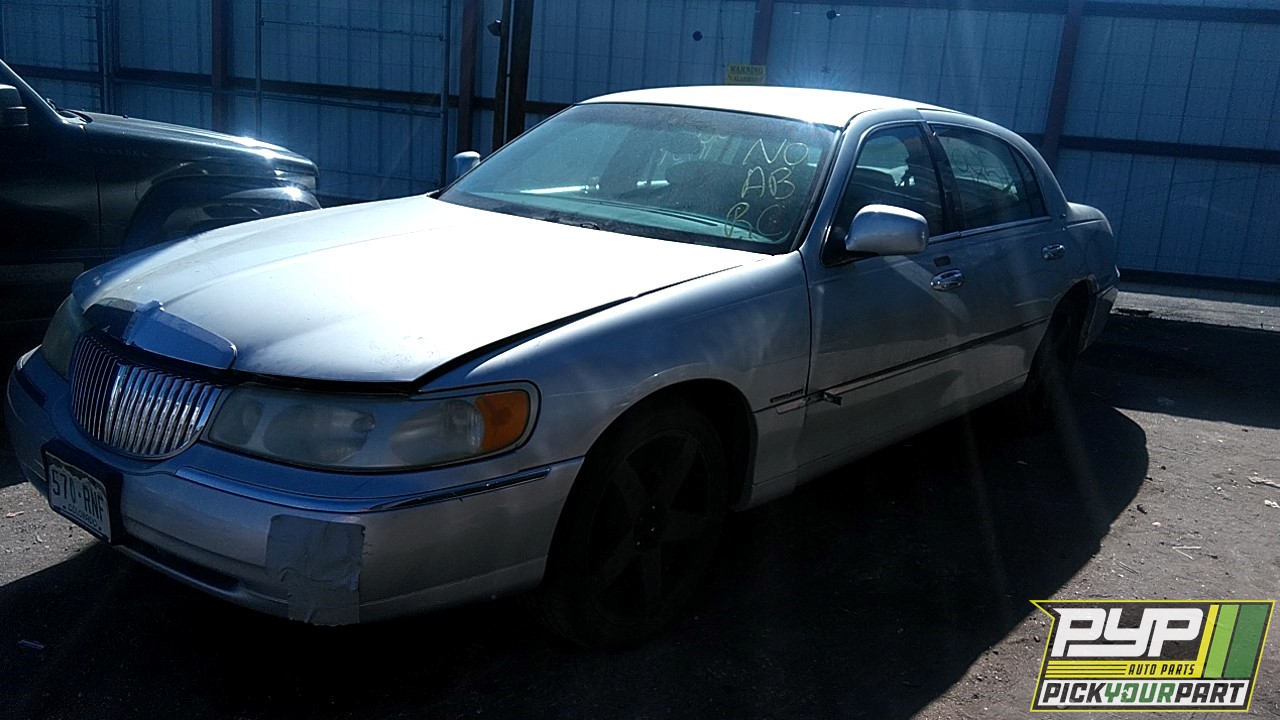 2000 LINCOLN TOWN CAR partes disponibles