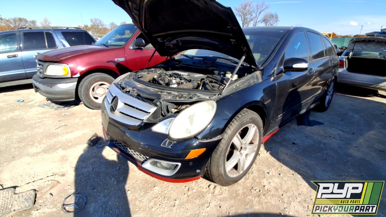 2006 MERCEDES-BENZ R350 available for parts