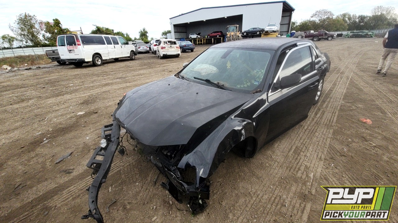 2015 CHRYSLER 300 partes disponibles