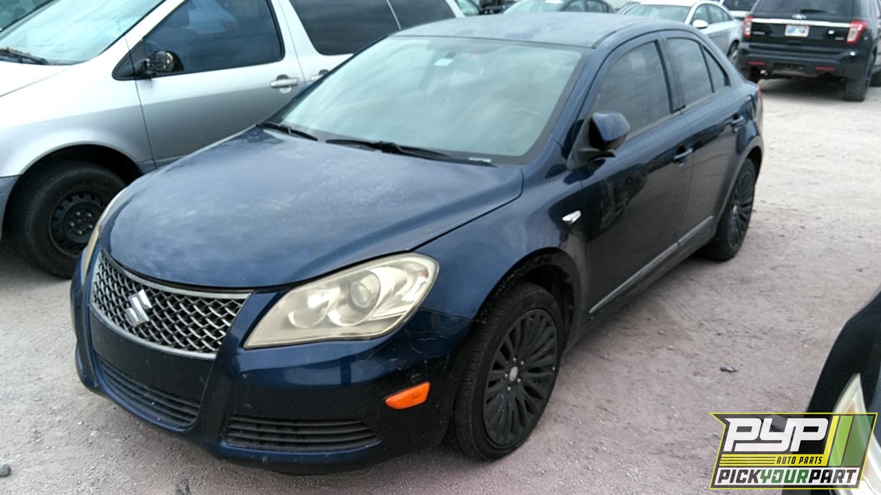 2012 SUZUKI KIZASHI partes disponibles