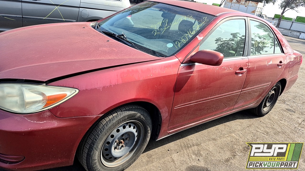 2002 TOYOTA CAMRY partes disponibles