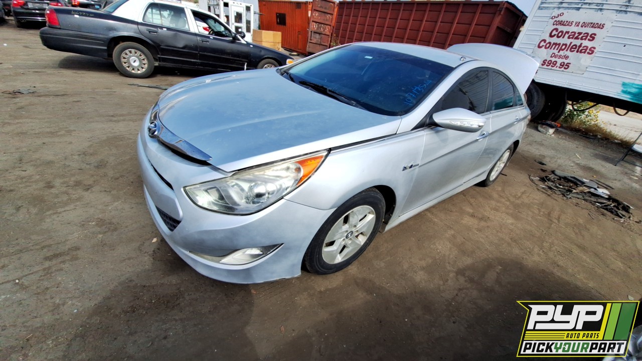 2012 HYUNDAI SONATA available for parts