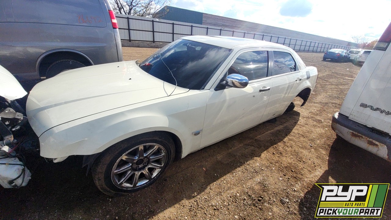 2006 CHRYSLER 300 available for parts