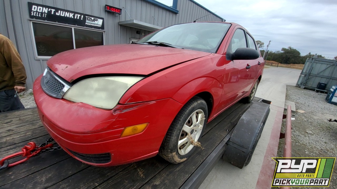2005 FORD FOCUS available for parts