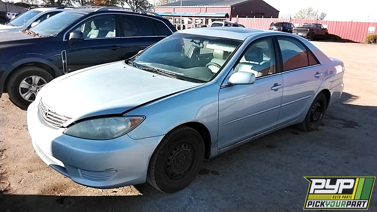 2005 TOYOTA CAMRY partes disponibles