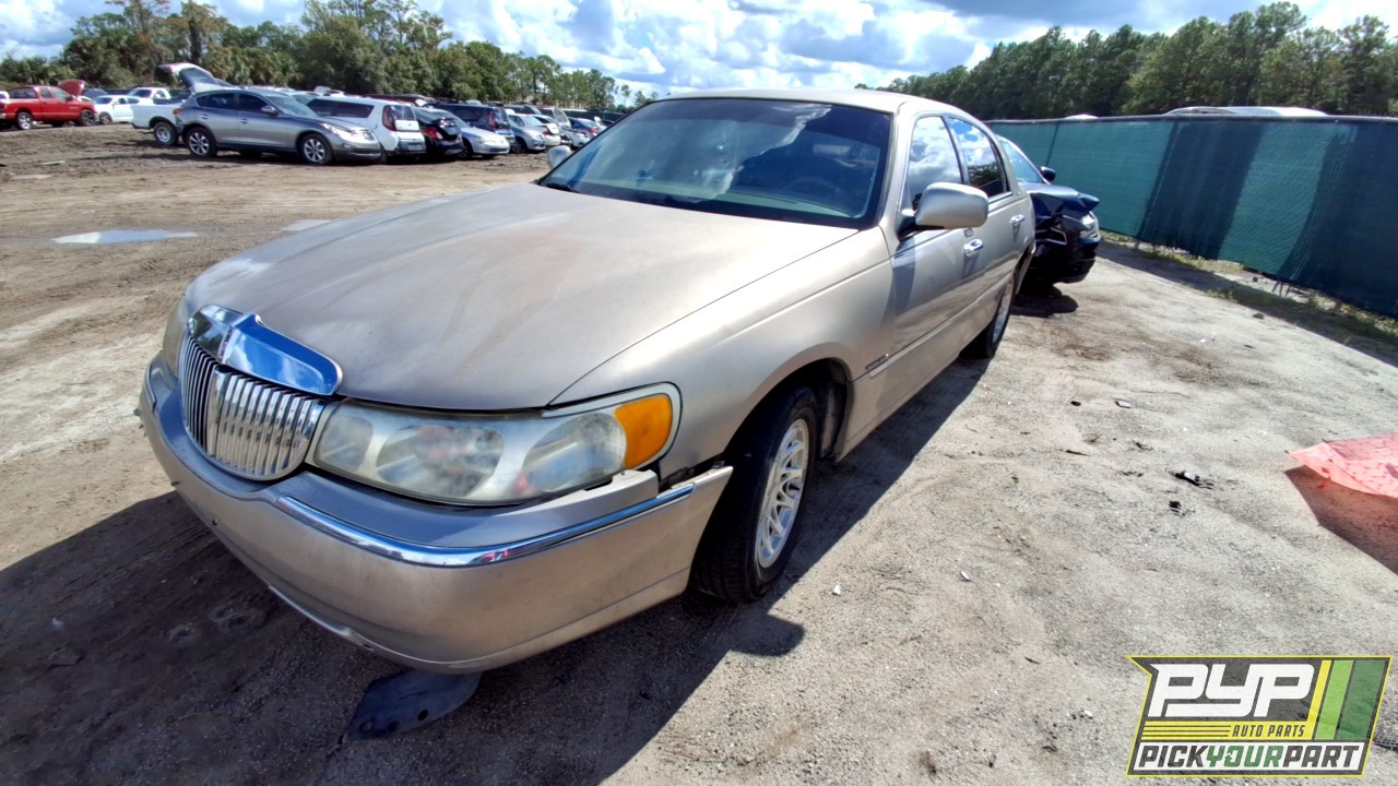 2000 LINCOLN TOWN CAR partes disponibles