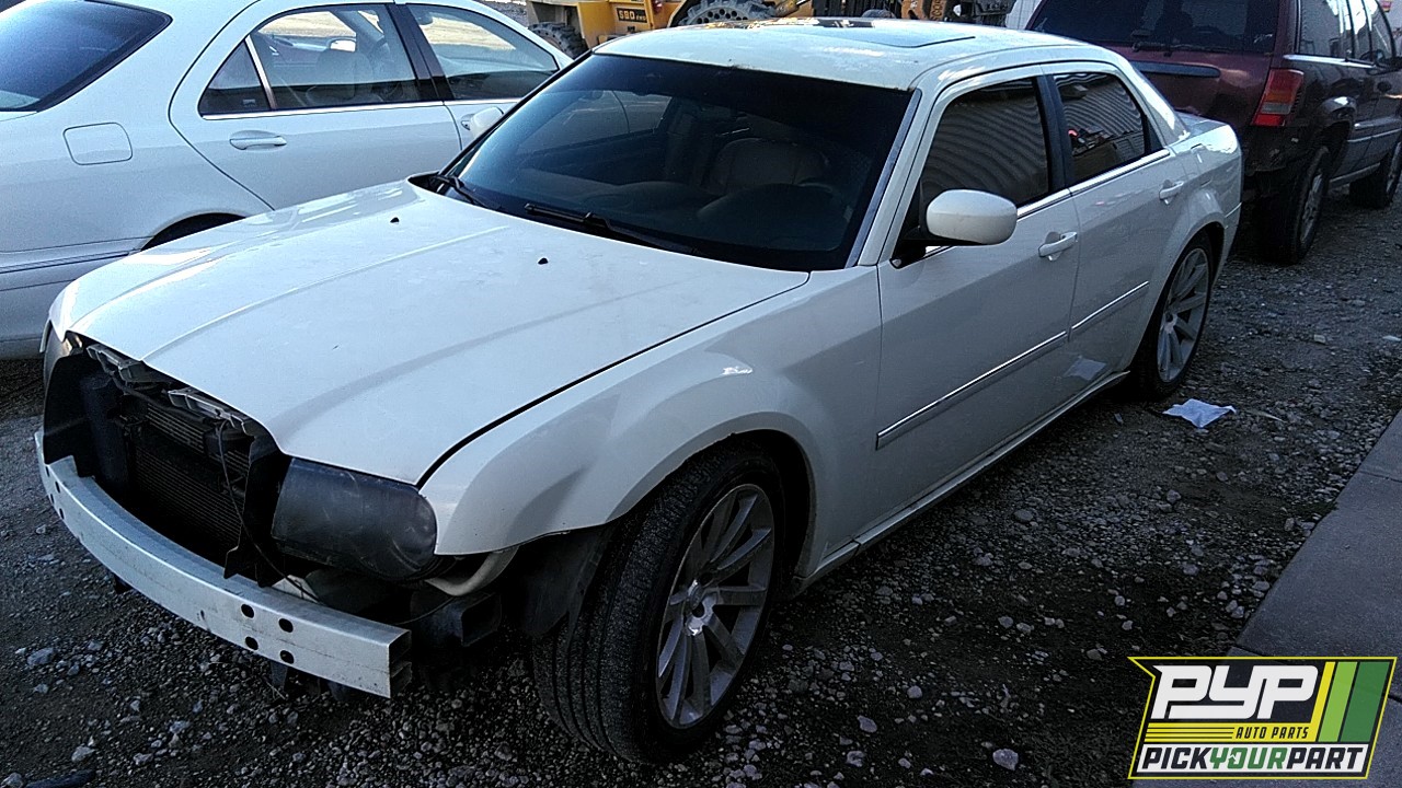 2005 CHRYSLER 300 partes disponibles