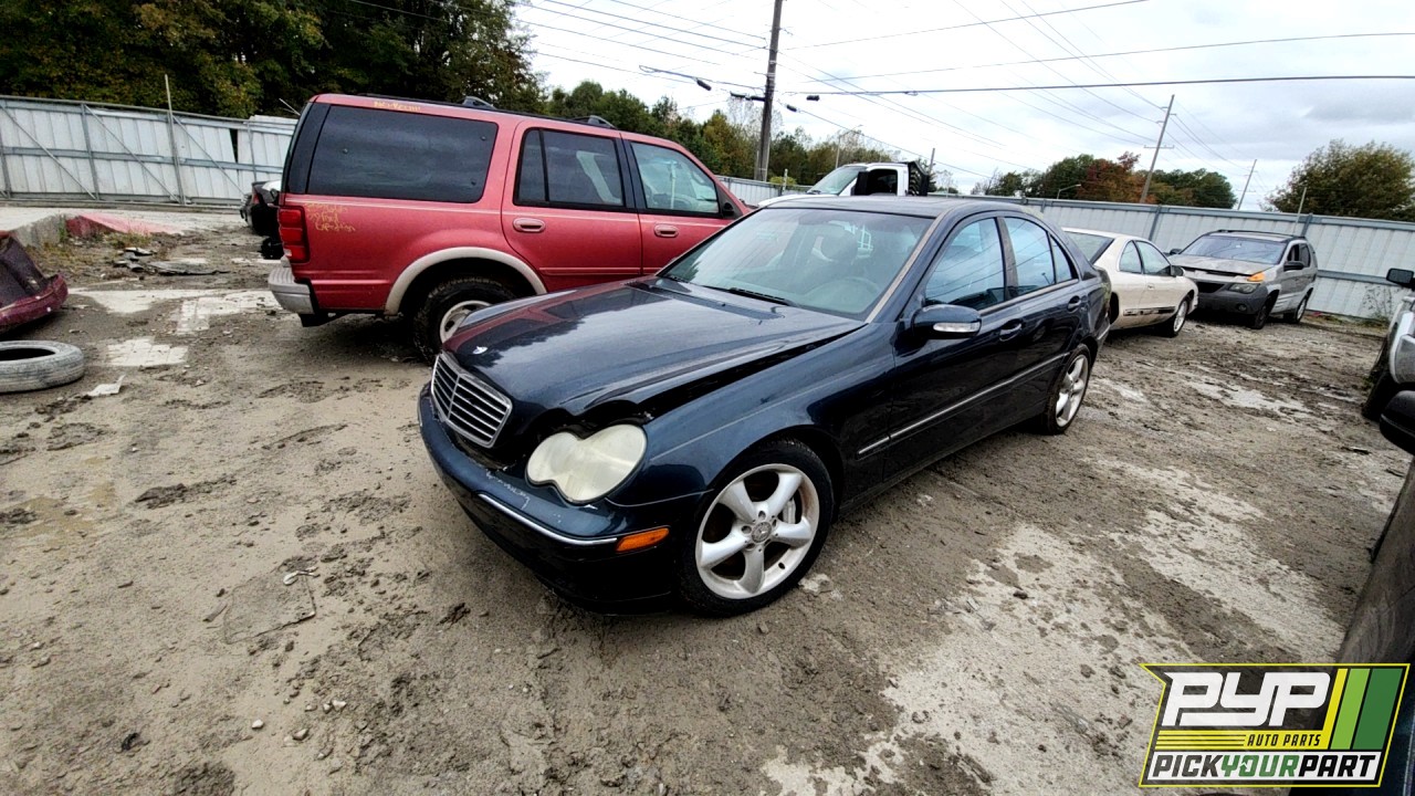 2004 MERCEDES-BENZ C230 partes disponibles