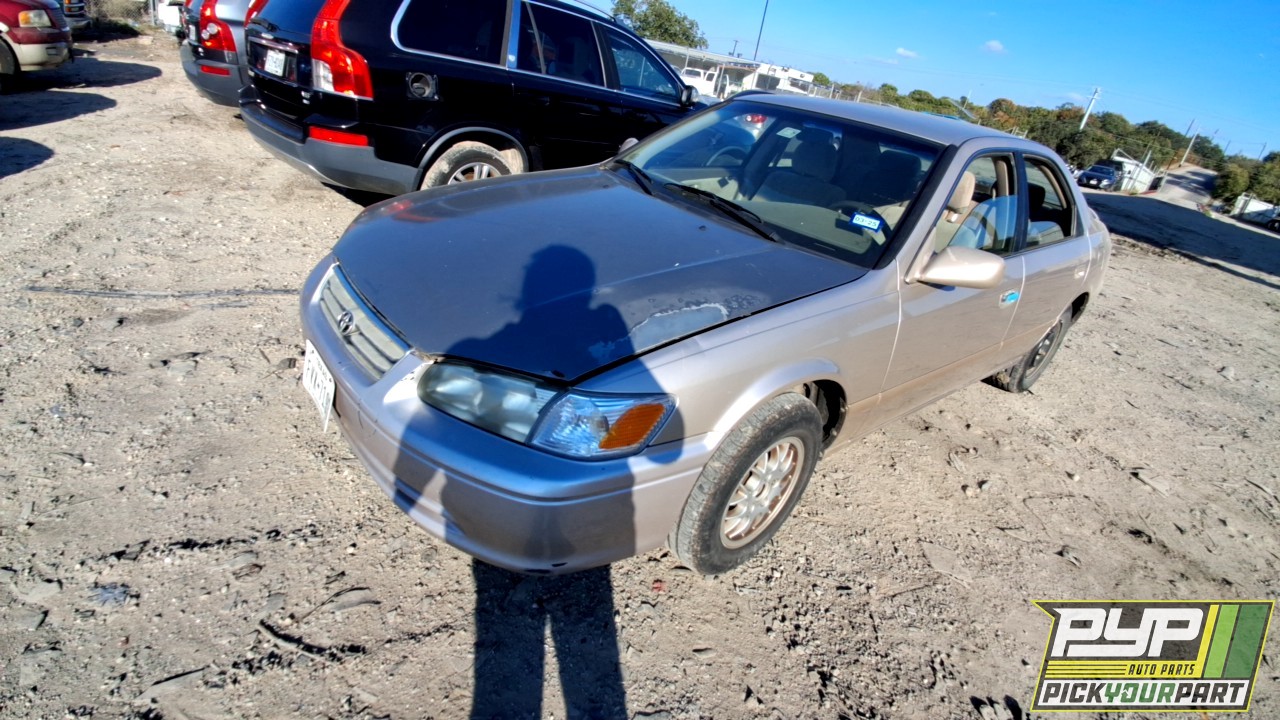 2000 TOYOTA CAMRY partes disponibles