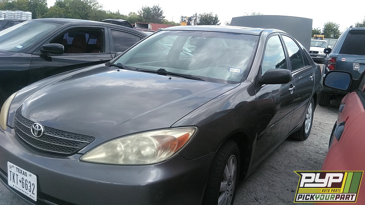 2004 TOYOTA CAMRY partes disponibles