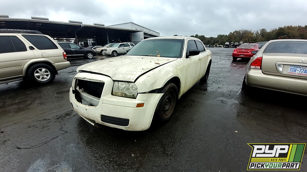 2007 CHRYSLER 300 available for parts