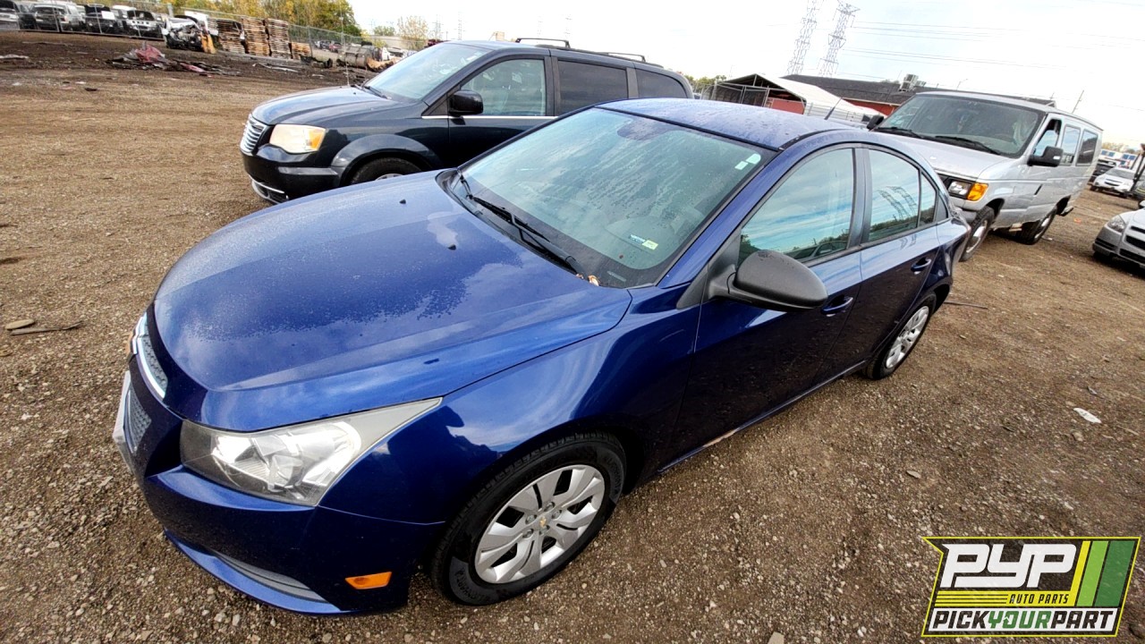 2013 CHEVROLET CRUZE partes disponibles