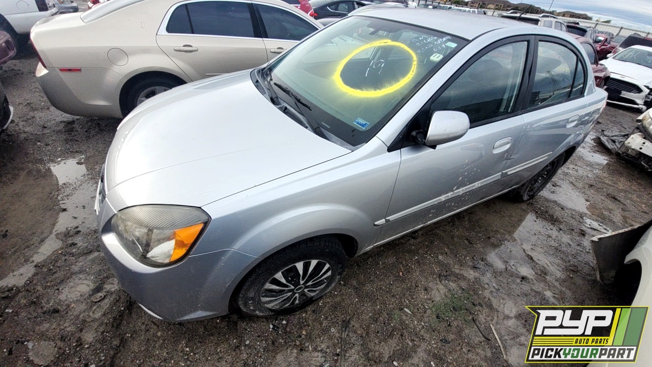 2011 KIA RIO available for parts