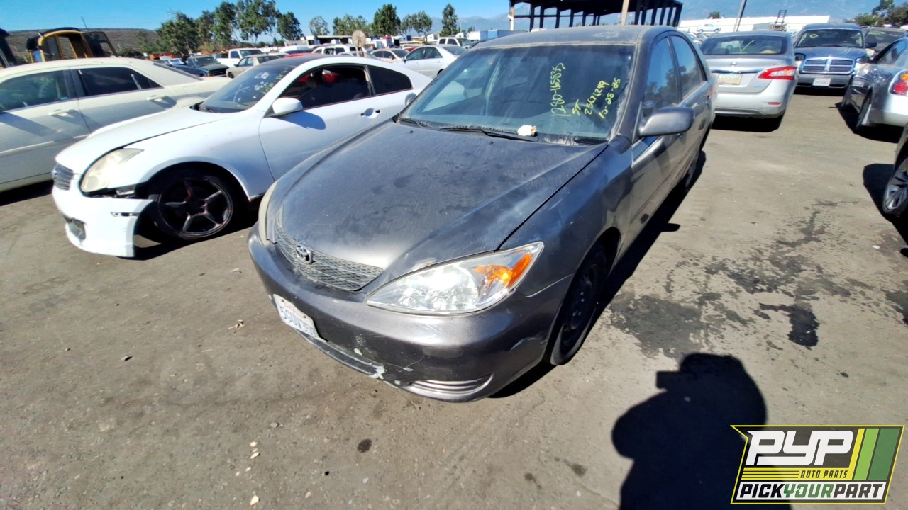2004 TOYOTA CAMRY partes disponibles