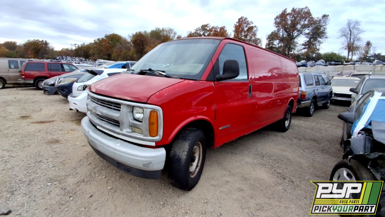 2001 CHEVROLET EXPRESS 3500 partes disponibles