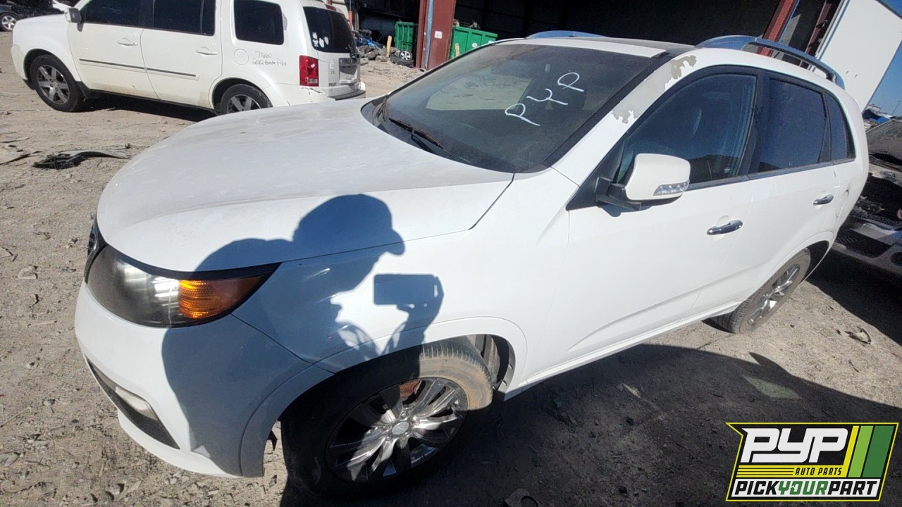 2013 KIA SORENTO available for parts
