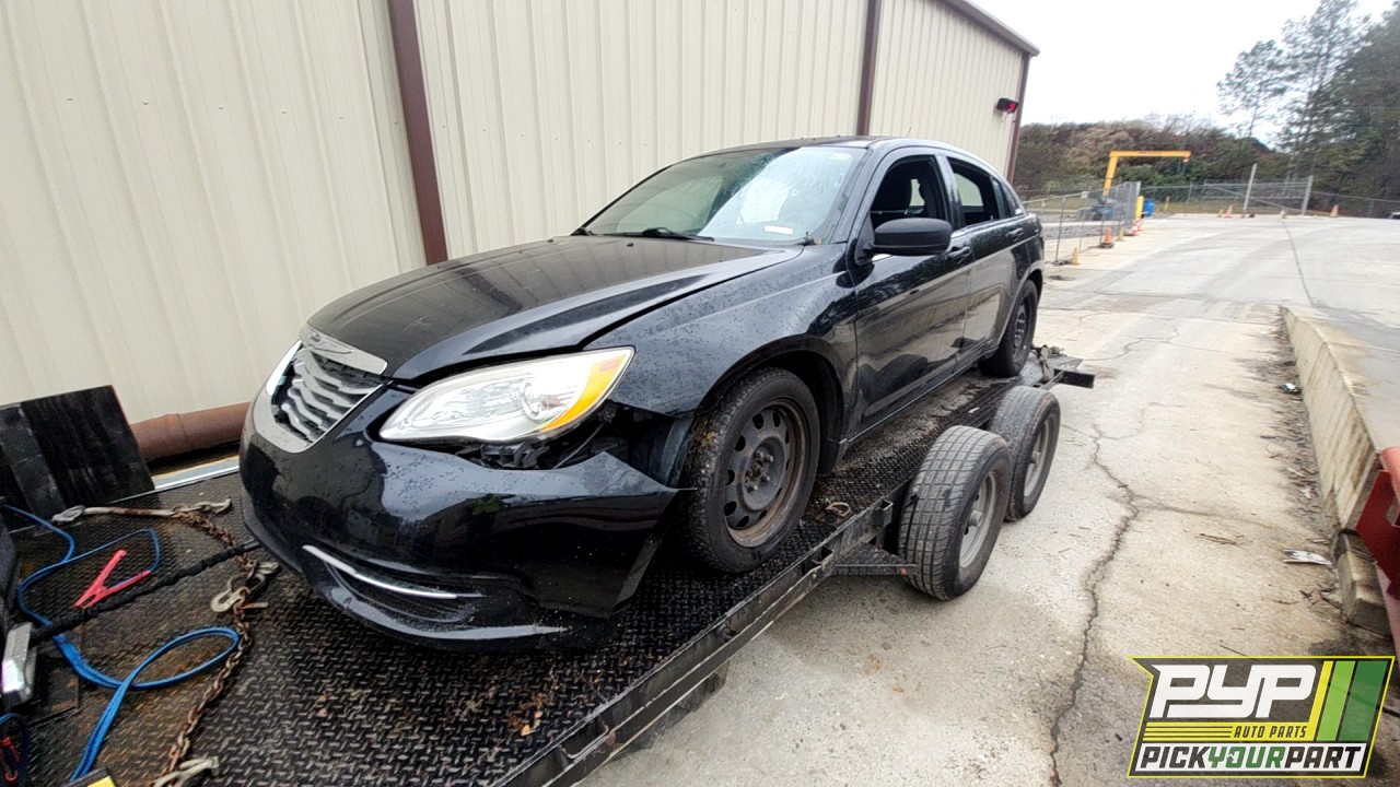 2012 CHRYSLER 200 partes disponibles