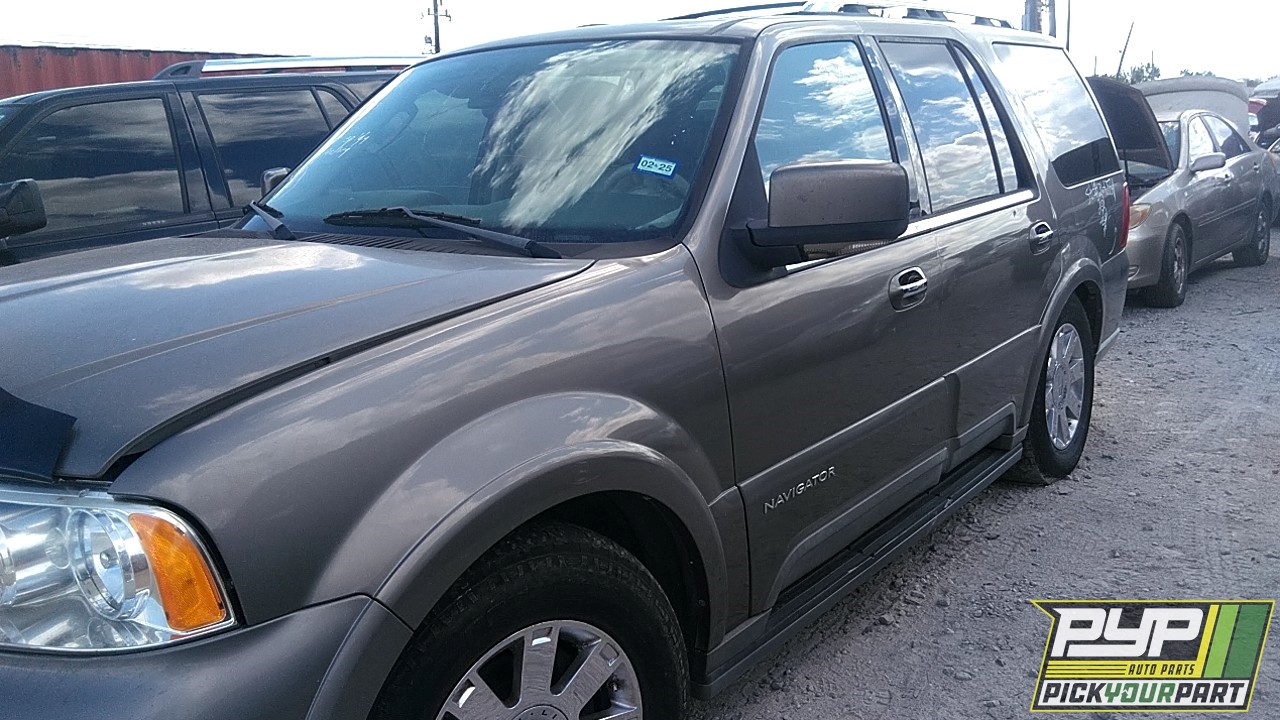 2004 LINCOLN NAVIGATOR partes disponibles
