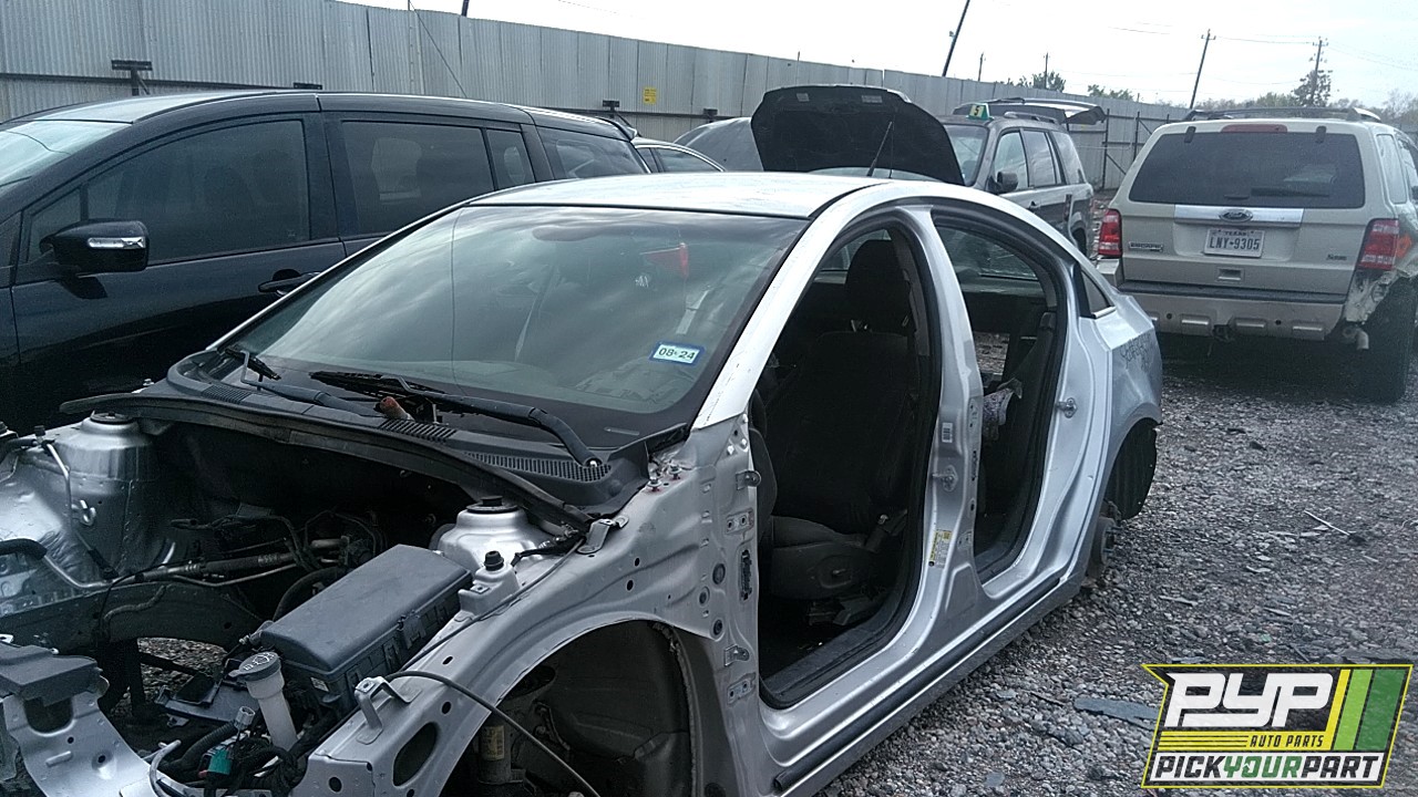 2013 CHEVROLET CRUZE partes disponibles