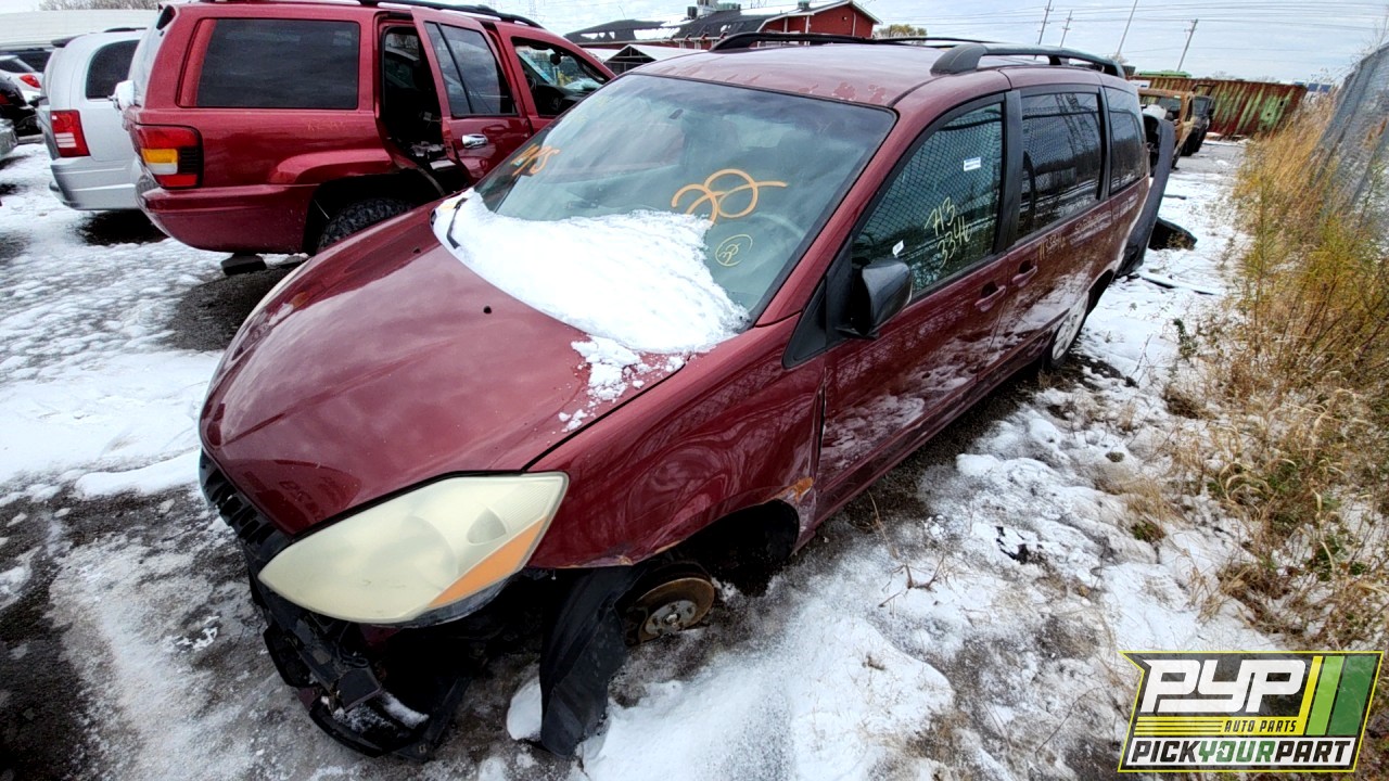 2006 TOYOTA SIENNA available for parts