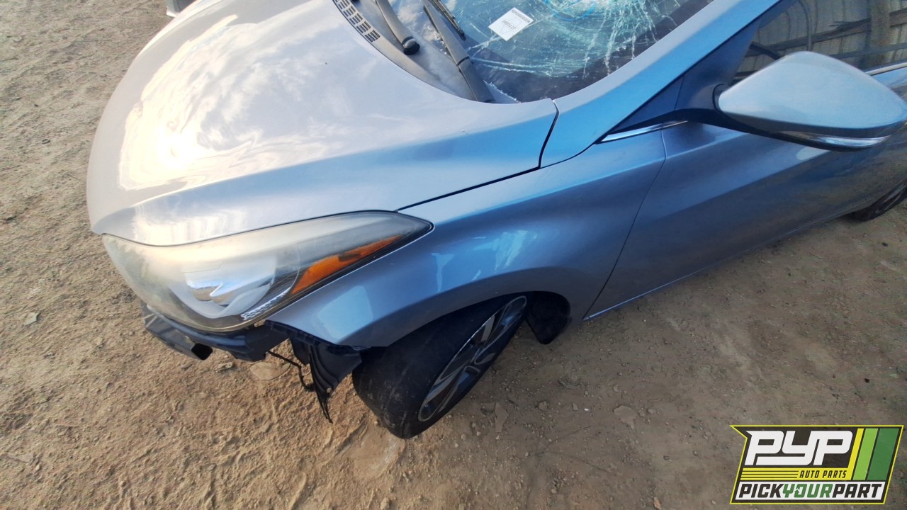 2015 HYUNDAI ELANTRA partes disponibles