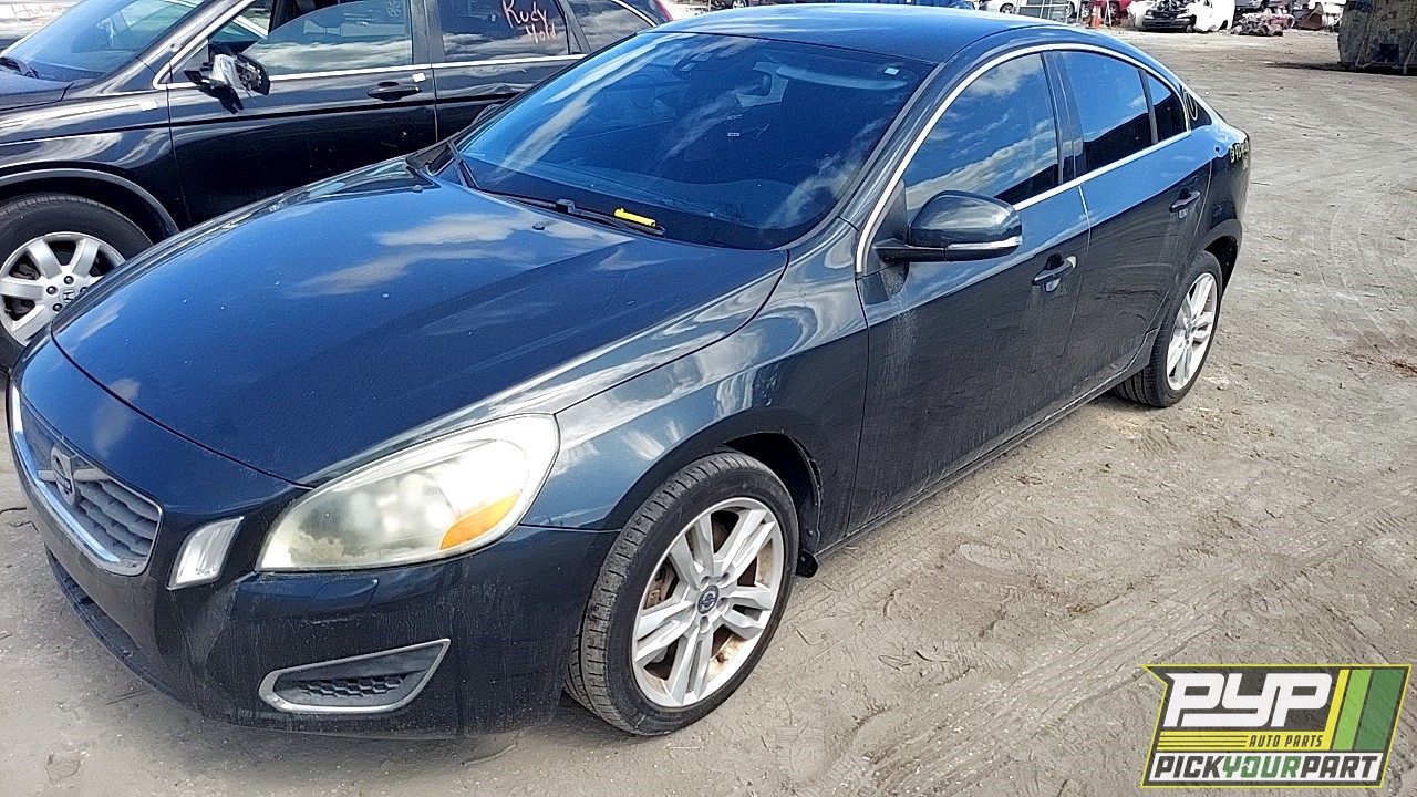 2013 VOLVO S60 partes disponibles