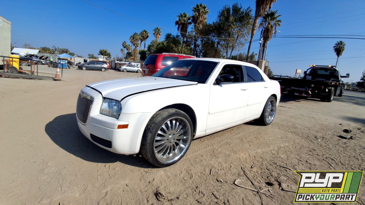 2006 CHRYSLER 300 available for parts