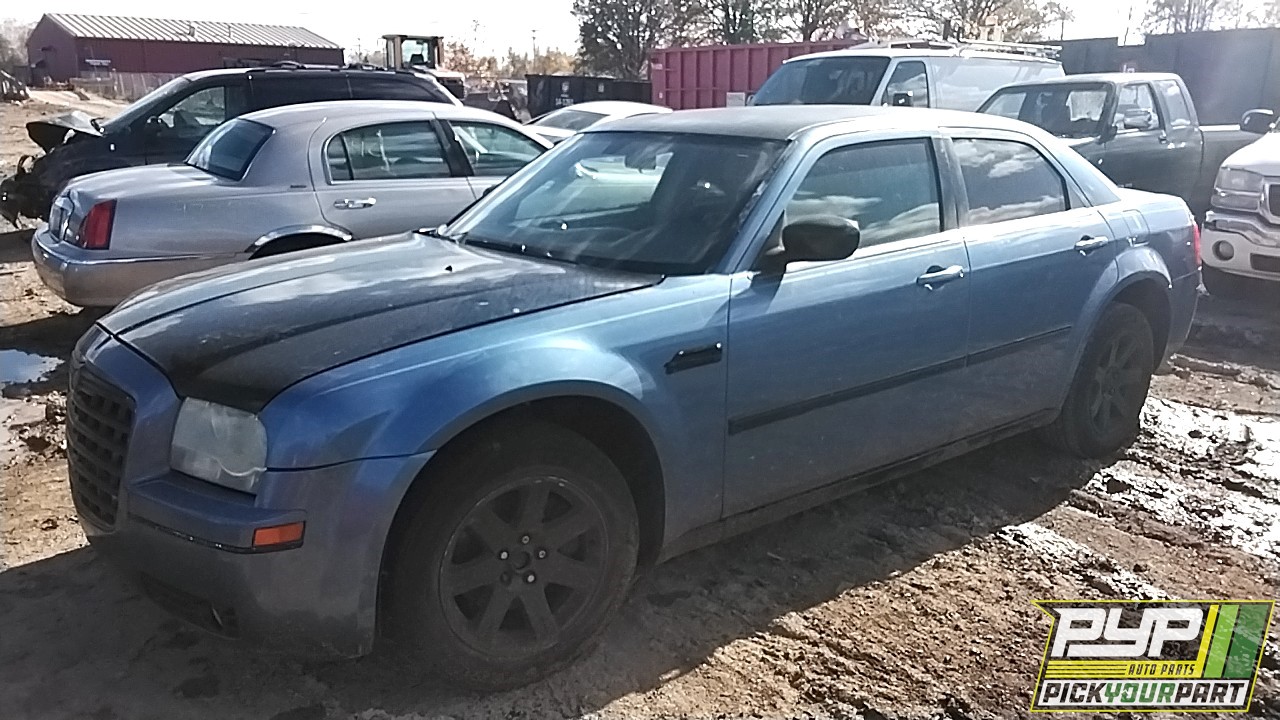 2007 CHRYSLER 300 available for parts