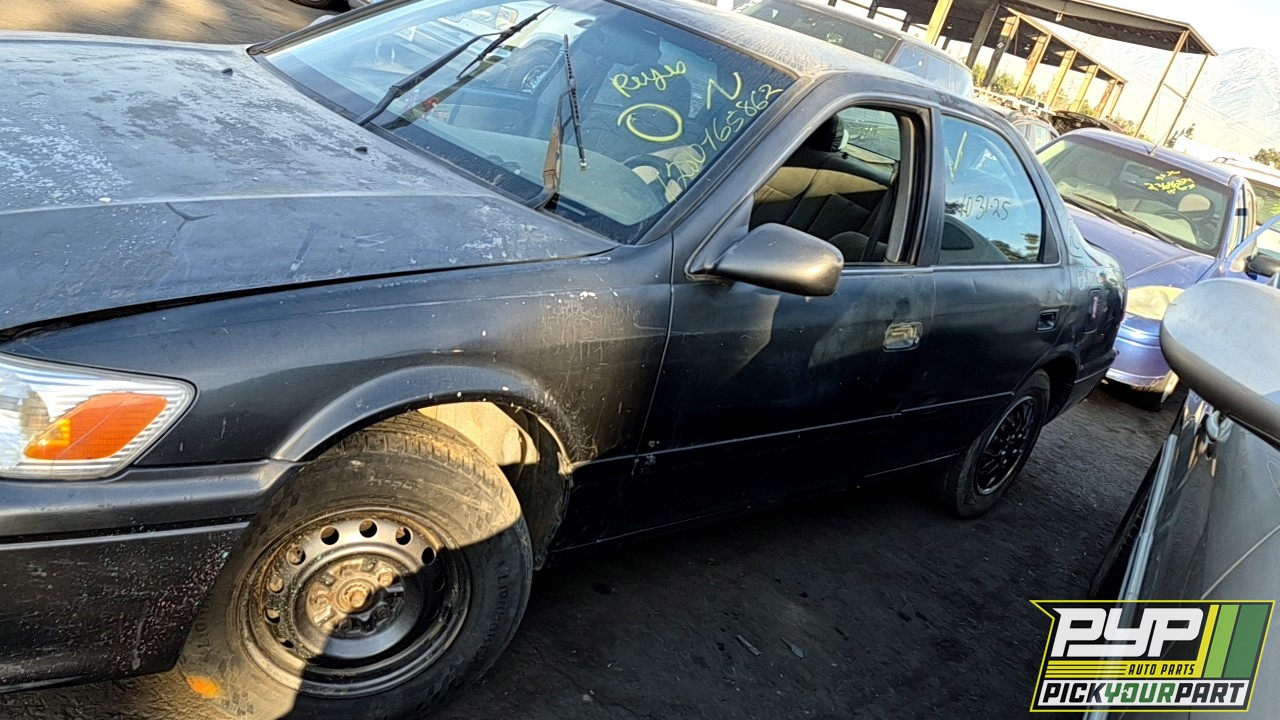 2000 TOYOTA CAMRY partes disponibles