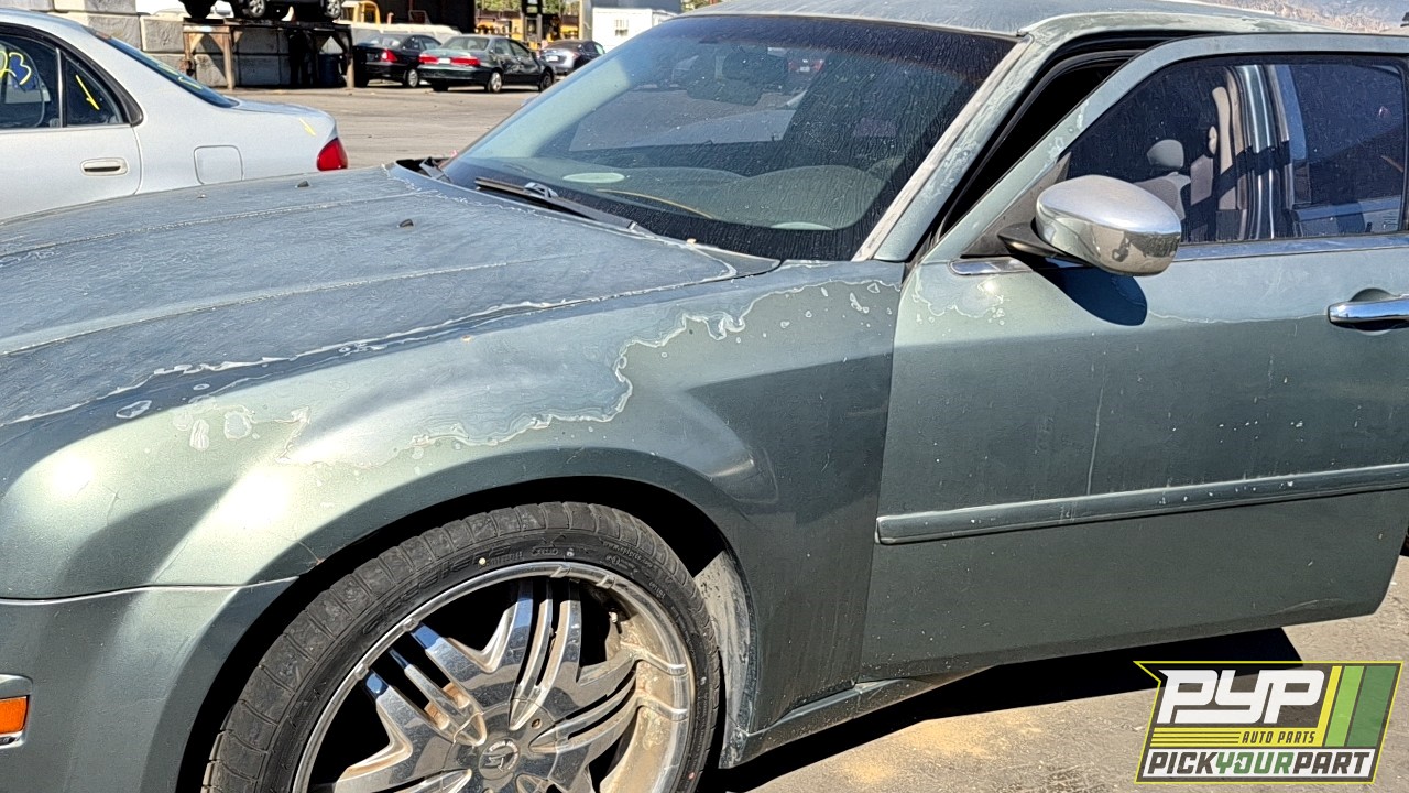 2005 CHRYSLER 300 partes disponibles