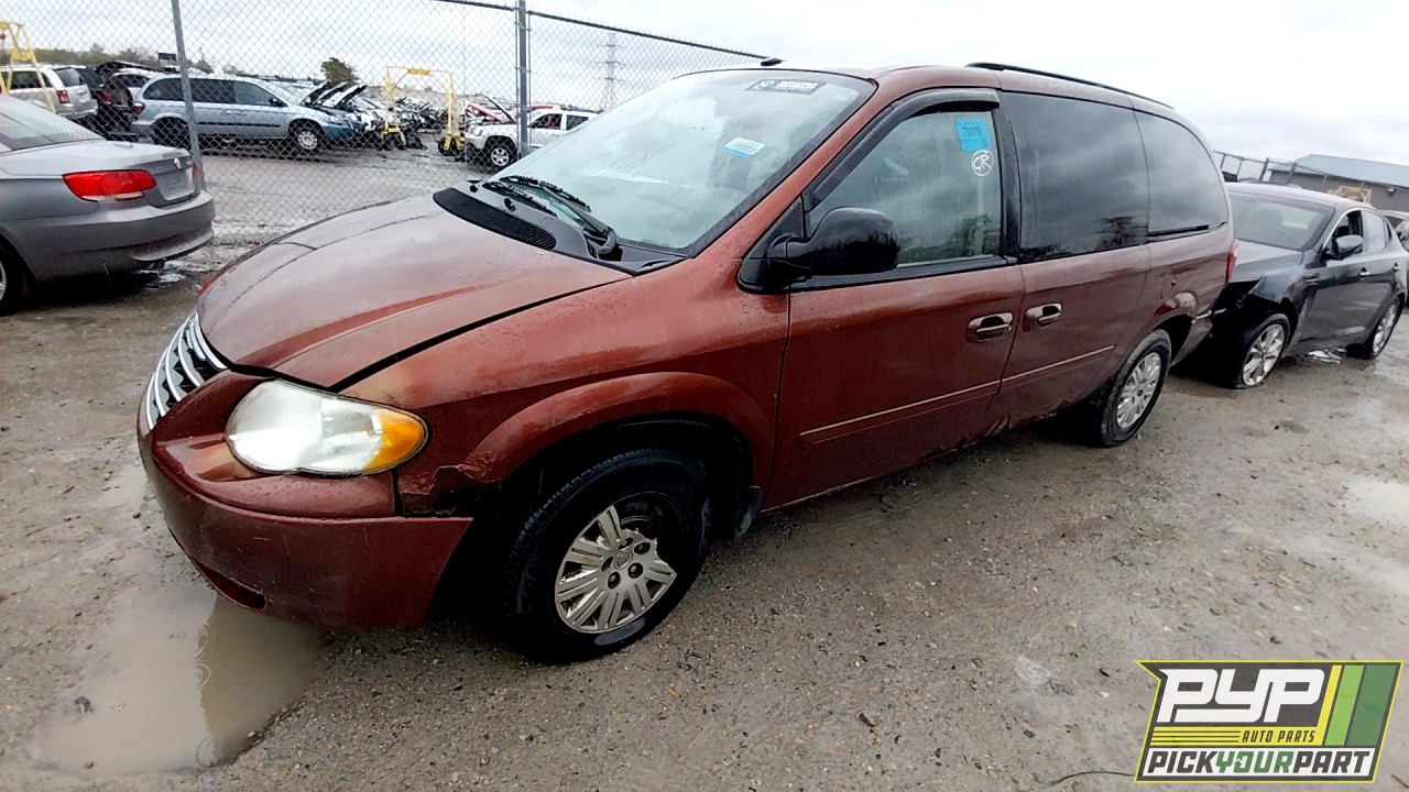 2007 CHRYSLER TOWN & COUNTRY partes disponibles