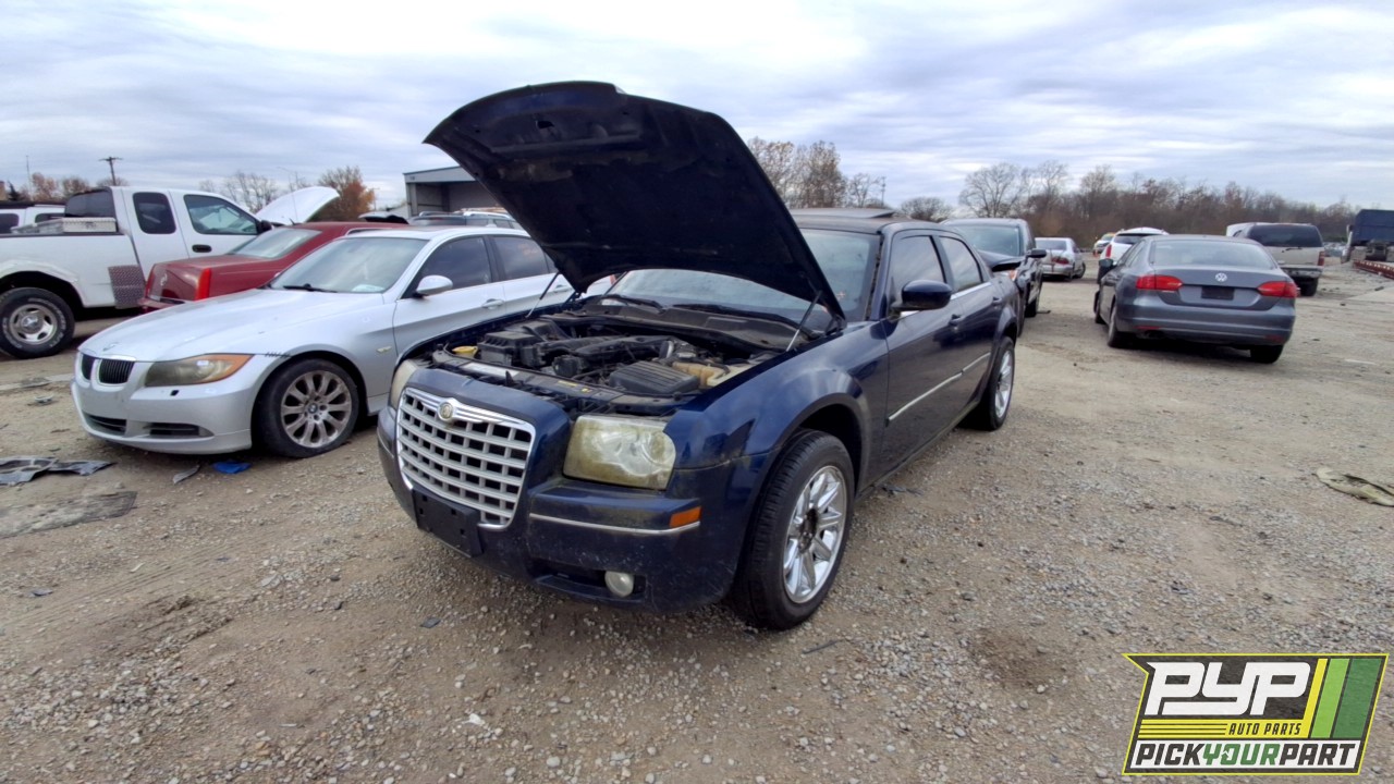 2006 CHRYSLER 300 available for parts
