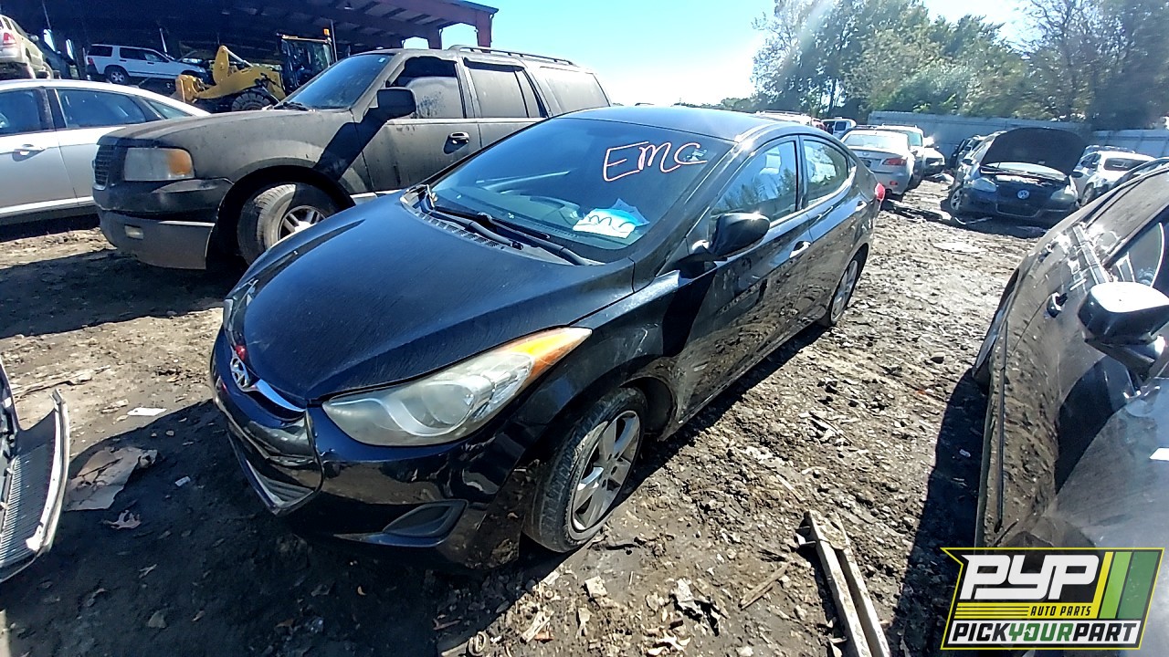 2013 HYUNDAI ELANTRA partes disponibles