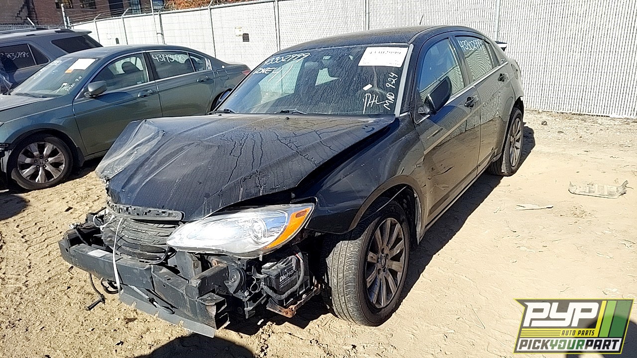 2011 CHRYSLER 200 partes disponibles