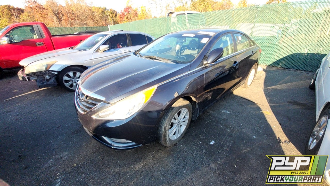 2013 HYUNDAI SONATA available for parts