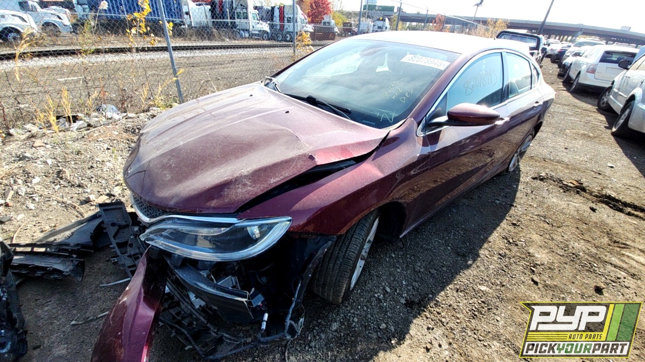 2015 CHRYSLER 200 partes disponibles