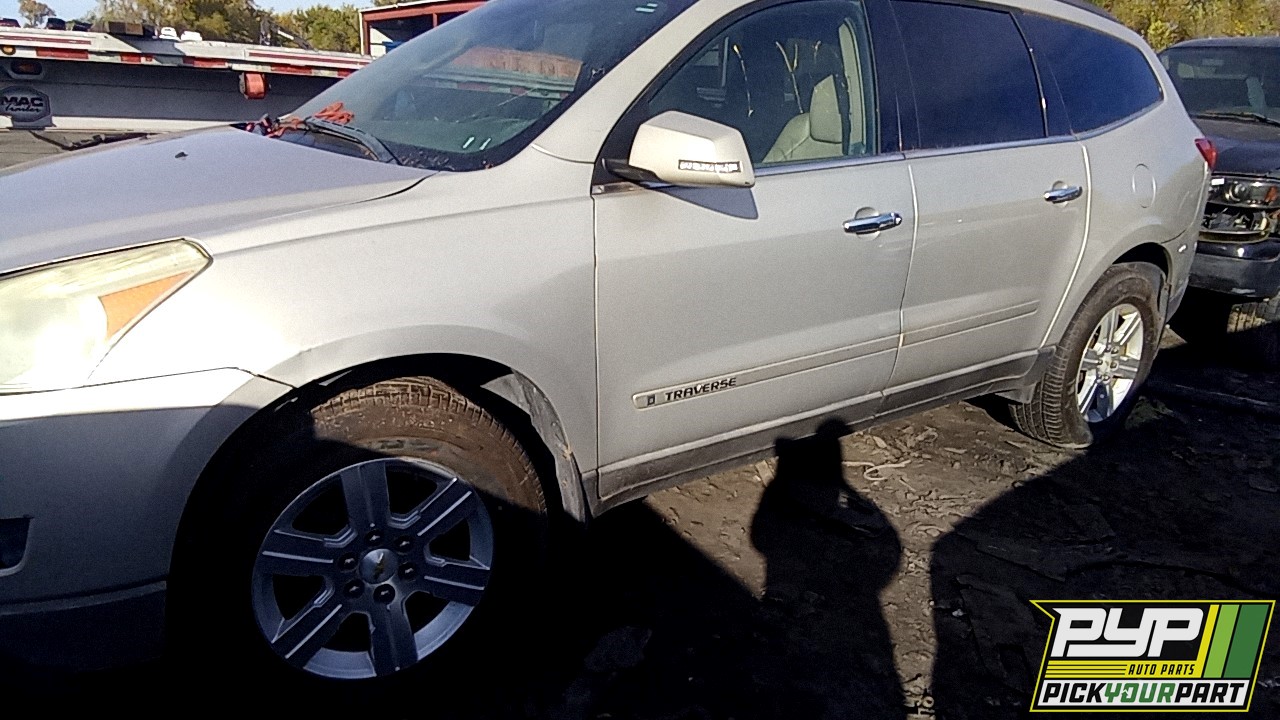 2009 CHEVROLET TRAVERSE partes disponibles