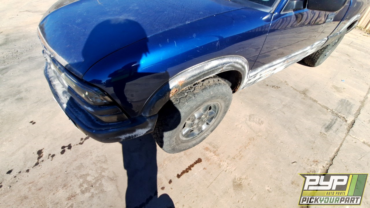 2001 CHEVROLET S10 partes disponibles