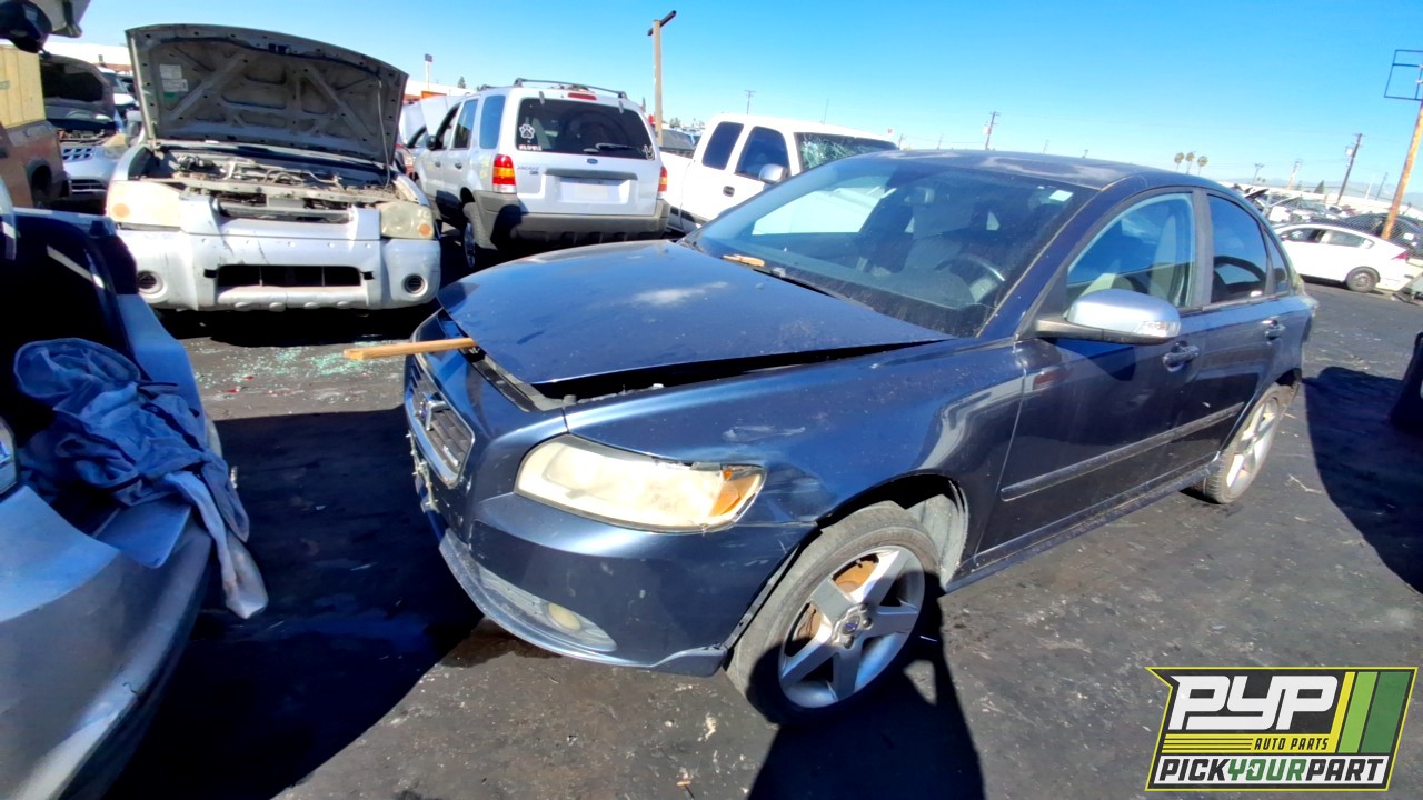 2009 VOLVO S40 partes disponibles