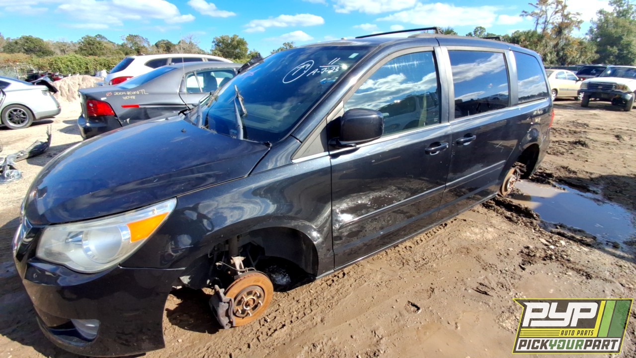 2011 VOLKSWAGEN ROUTAN partes disponibles