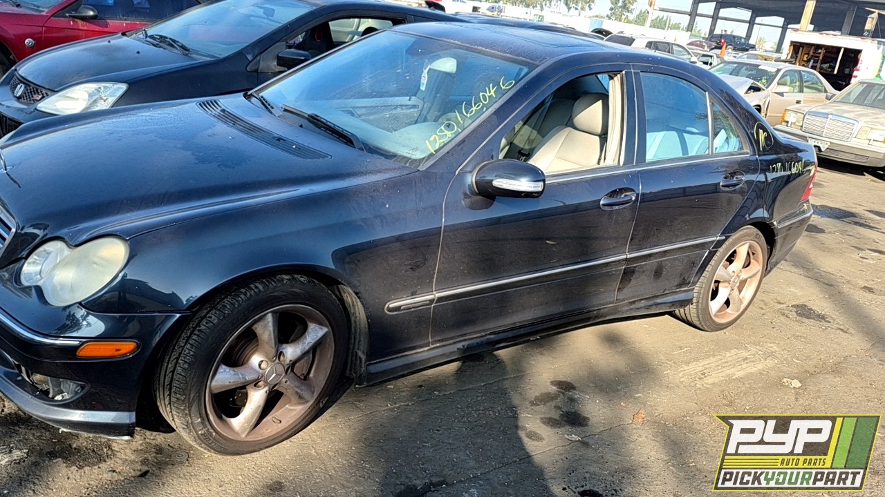 2005 MERCEDES-BENZ C230 partes disponibles