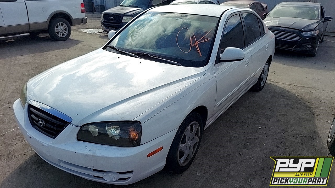 2004 HYUNDAI ELANTRA partes disponibles