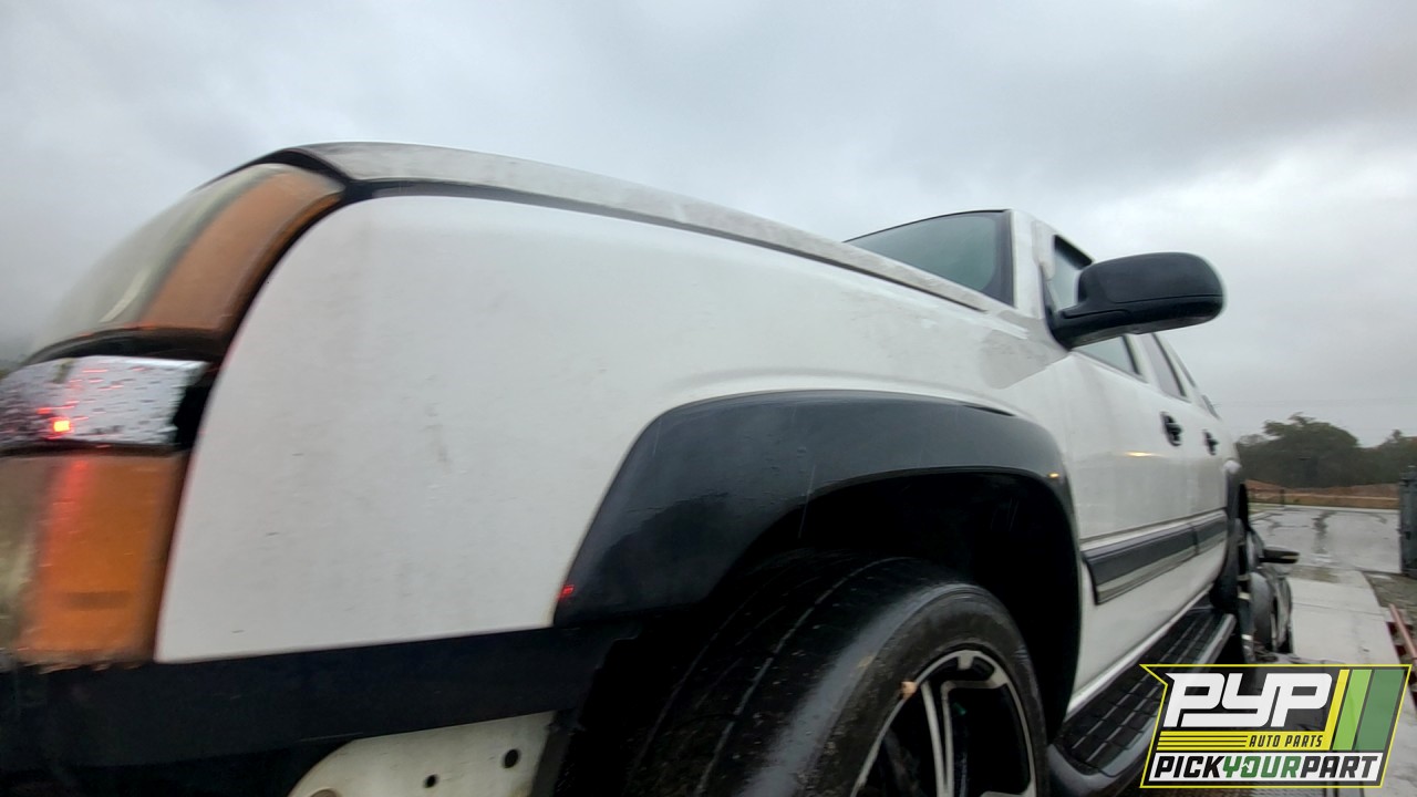 2004 CHEVROLET AVALANCHE 1500 partes disponibles