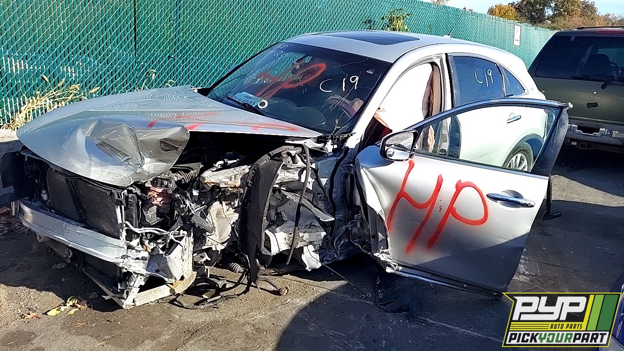 2016 INFINITI QX70 available for parts